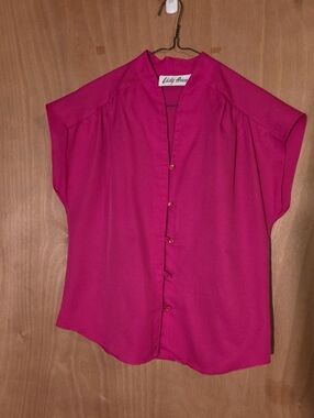 Vintage 80s Lady Arrow Fuchsia Button-Front Blouse
